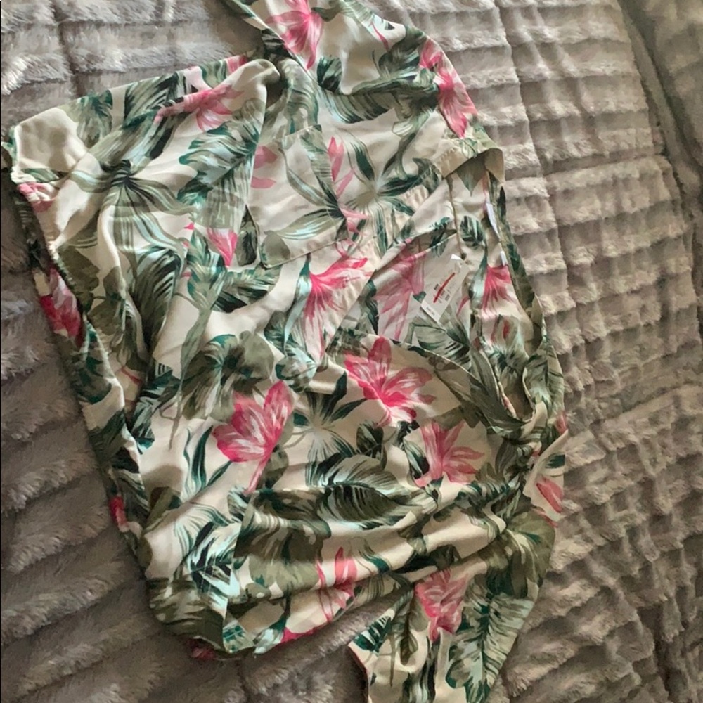 Floral print blouse